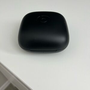 Beats Black Wireless Earbuds Case